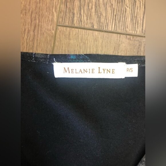 MELANIE LYNE THREE QUARTERS SLEEVE ASYMMETRICAL SIDES BLOUSE TUNIC - Picture 8 of 10